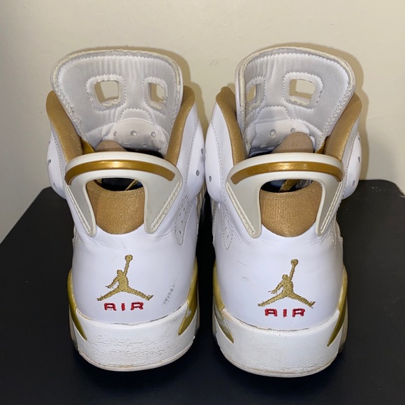 Jordan 6 Golden Moments Size 9 *IN HAND* - Picture 4 of 12